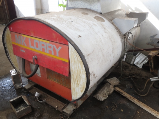 ปั๊มน้ำมัน ถัง1000 ลิตร พร้อมหัวจ่าย มือสองญี่ปุ่น