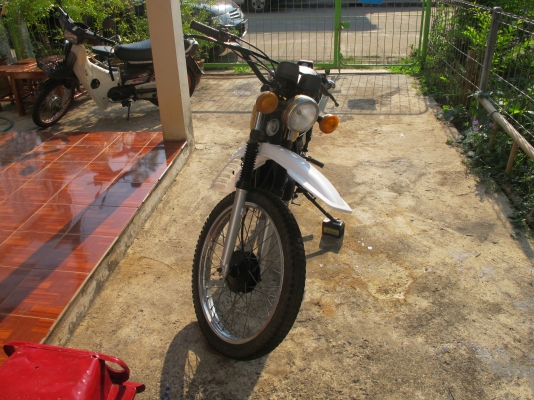 ขาย DT 100  ทำเครื่องใหม่ ทำสีใหม่