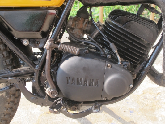 ขาย DT 100  ทำเครื่องใหม่ ทำสีใหม่