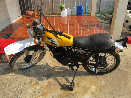 ขาย DT 100  ทำเครื่องใหม่ ทำสีใหม่