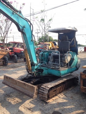 Komatsu PC25-1 ขายตามสภาพ เครื่องดีปั๊มแรง Komatsu PC25-1 ขายตามสภาพ เครื่องดีปั๊มแรง