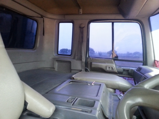 รถบรรทุกฮีโนโปรเพีย 12 ล้อ