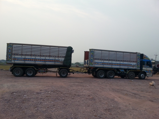 รถบรรทุกฮีโนโปรเพีย 12 ล้อ