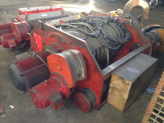 รอกไฟฟ้าโรงงาน