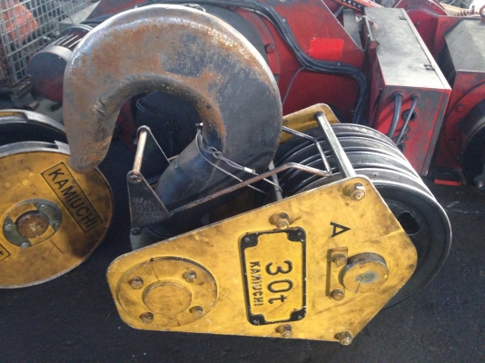 รอกไฟฟ้าโรงงาน