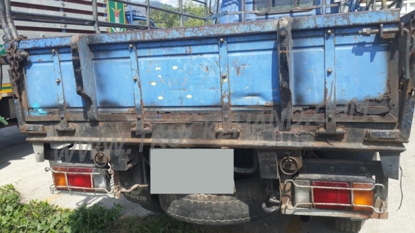 รถบรรทุก 4 ล้อ ISUZU รุ่น NKR55E12A  100 แรงม้า  กระบะบรรทุก