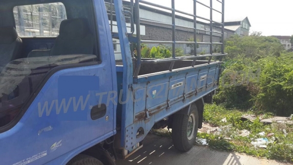 รถบรรทุก 4 ล้อ ISUZU รุ่น NKR55E12A  100 แรงม้า  กระบะบรรทุก