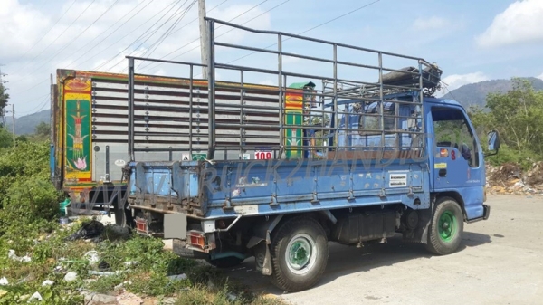 รถบรรทุก 4 ล้อ ISUZU รุ่น NKR55E12A  100 แรงม้า  กระบะบรรทุก