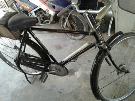 ขายจักรยานโบราณโรบินฮูตสภาพสวยเดิมครับ ขายจักรยานโบราณโรบินฮูตสภาพสวยเดิมครับ