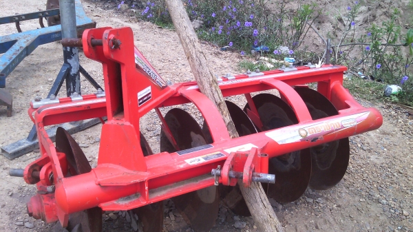 ขายหางพรวนตราช้างDH246Fสภาพ90\%สวยๆเดิมๆพร้อมใช้0810076640