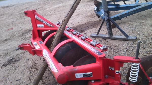 ขายหางพรวนตราช้างDH246Fสภาพ90\%สวยๆเดิมๆพร้อมใช้0810076640