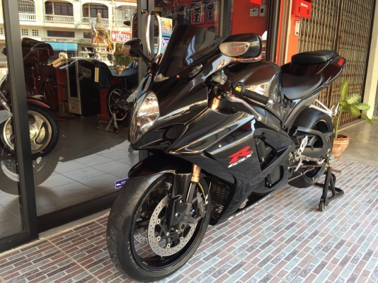 ธารนนทบุรี//ขาย SUZUKI GSX R1000 K 7 สวยแรงครับ ระบบเครื่อง ระบบไฟสมบูรณ์สุดๆครับ อัดตราเร่งมีมากๆท๊อกมาตามมือครับ เอกสารอินวอยท์+สรรพสามิตแท้ ราคา 289,000 บาท