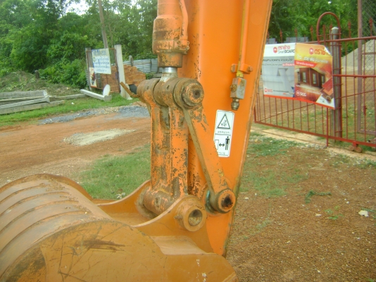 HITACHI  EX200 รุ่น 3  เอกสาร อินวอยท์  ราคา  870,000  บาท