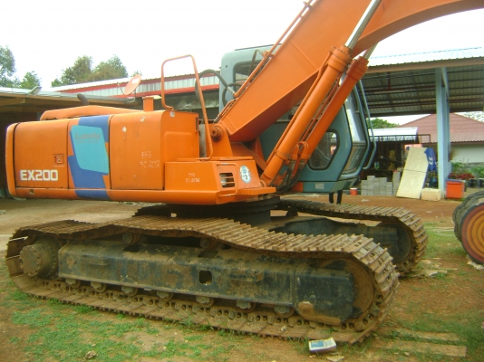 HITACHI  EX200 รุ่น 3  เอกสาร อินวอยท์  ราคา  870,000  บาท