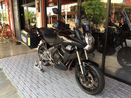 ธารนนทบุรี//ขาย KAWASAKI VERSYS 650 ABS ปี 2011 สภาพสวยๆครับ รถวิ่งมา 15,xxx กิโลเมตร ทะเบียนแท้พร้อมโอน ราคา 229,000 บาท