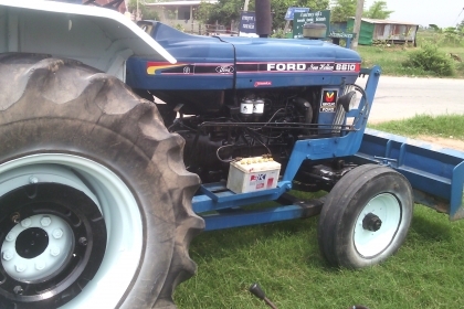 ขายรถไถฟอร์ด6600เสื้อลายรถพร้อมใช้เอกสารพร้อมจดทะเบียนโอนราคา345000