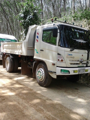 ุ6 ล้อดั้ม 220 แรง FG8J ปี 2555 รถสวยมากห้างแท้เดิม(ดูรูปสวยๆ)