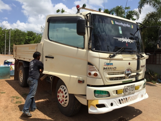 ุ6 ล้อดั้ม 220 แรง FG8J ปี 2555 รถสวยมากห้างแท้เดิม(ดูรูปสวยๆ)