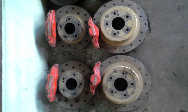 เบรค r32 หน้าหลัง 6000