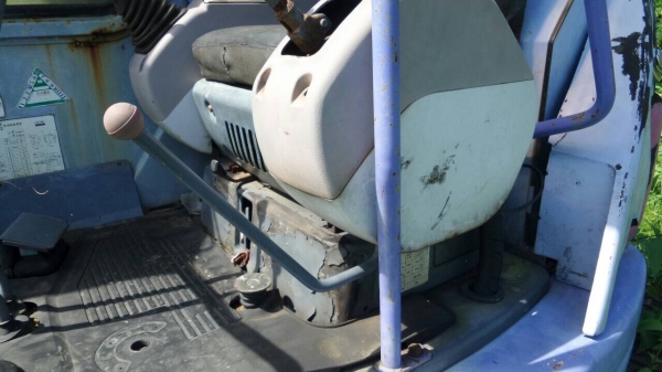 รถแบคโฮ รถขุดKOMATSU 50UU-2 รถสวยสภาพดี รถพร้อมใช้