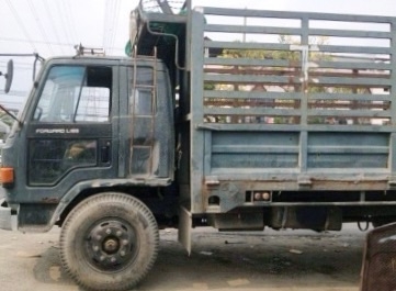 ISUZU ROCKY 165 HP 6BD1 รถบรรทุกหกล้อ กระบะคอกเหล็กความยาว 6.50 เมตรสภาพดีมากครับพร้อมบรรทุกได้เลย เครื่องยนต์ 165 แรงเครื่องแรงดีมากครับยังไม่ลงเล่มมีใบคุมให้ครับ หัวเก๋งไม่ผุภายในคอนโซลครบ พวงมาลัยเพาเวอร์ ระบบเบรคทริ๊ปฟี้ ช่วงล่างใหญ่คัชซีของรถบรรทุก