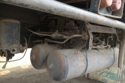 ISUZU ROCKY 165 HP 6BD1 รถบรรทุกหกล้อ กระบะคอกเหล็กความยาว 6.50 เมตรสภาพดีมากครับพร้อมบรรทุกได้เลย เครื่องยนต์ 165 แรงเครื่องแรงดีมากครับยังไม่ลงเล่มมีใบคุมให้ครับ หัวเก๋งไม่ผุภายในคอนโซลครบ พวงมาลัยเพาเวอร์ ระบบเบรคทริ๊ปฟี้ ช่วงล่างใหญ่คัชซีของรถบรรทุก