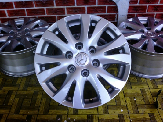 ล้อ mazda ขอบ 17 6รู ชุดล่ะ 4,900