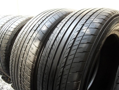 ขายยาง YOKOHAMA dB decibel ปี3513(1คู่) 215-60-17 ราคา 2,400 ขายยาง YOKOHAMA dB decibel ปี3513(1คู่) 215-60-17 ราคา 2,400