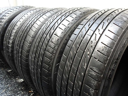 ขายยาง MICHELIN PRIMACY LC ปี3512(1ชุด) 215-60-16 ราคา 2,600