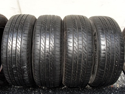 ขายยาง MICHELIN PRIMACY LC ปี3512(1ชุด) 215-60-16 ราคา 2,600