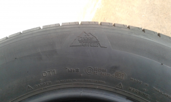 ขายยางมิชิลินถอดออกจากวีโก้แชม พรีรันเนอร์ ขนาด 265/65/17