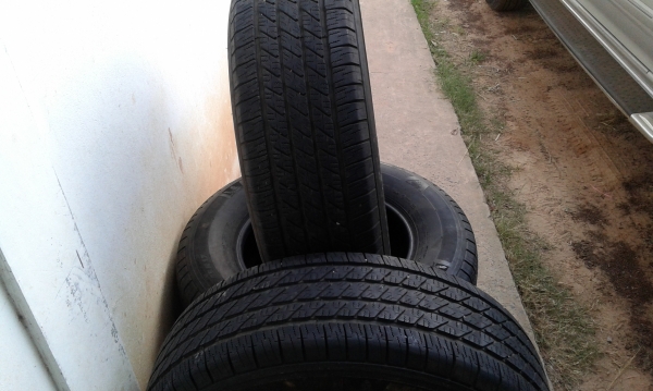 ขายยางมิชิลินถอดออกจากวีโก้แชม พรีรันเนอร์ ขนาด 265/65/17