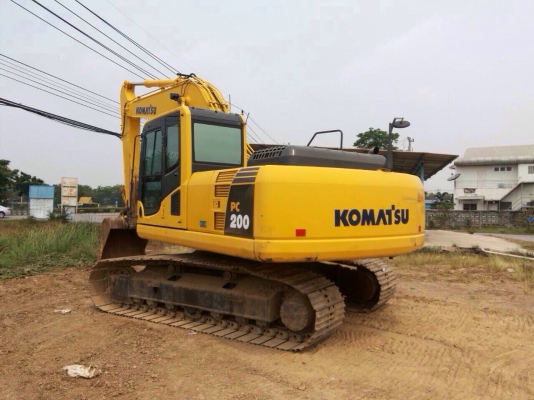 ขายด่วน KOMATSU PC200-8 ไมล์ 10,xxxชม