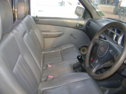 (รถประมูล) FORD  ตามภาพ  ราคา  125,000  บาท