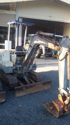 ขายรถแบคโฮ MITSUBISHI ME25