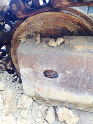 ขายด่วน!!! KOMATSU PC200-8 ไมล์ 5,600ชม.สภาพสวยมากๆค่ะ/ช่วงล่างเต็มค่ะ