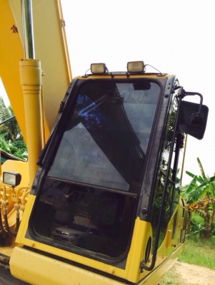 ขายด่วน!!! KOMATSU PC200-8 ไมล์ 5,600ชม.สภาพสวยมากๆค่ะ/ช่วงล่างเต็มค่ะ