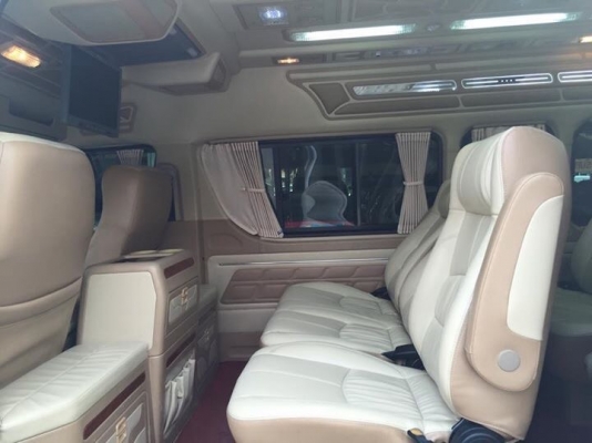 รถตู้ COMMUTER 2.5ปี 12 D4D รถตู้ COMMUTER 2.5ปี 12 D4D