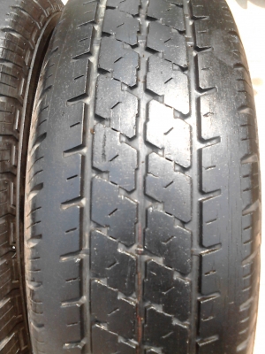 205R14C BRIDGESTONE LEO677 มี 2 เส้น TEL.081-427-3941 205R14C BRIDGESTONE LEO677 มี 2 เส้น TEL.081-427-3941