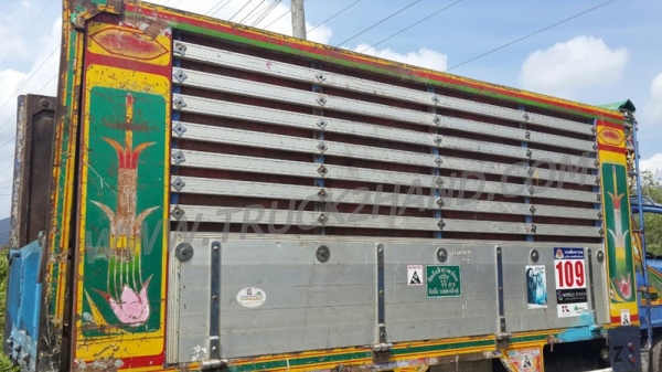 รถบรรทุก 6 ล้อดัมพ์ รุ่นNKR ยี่ห้อ ISUZU ปีจดทะเบียน 2542  110 แรงม้า