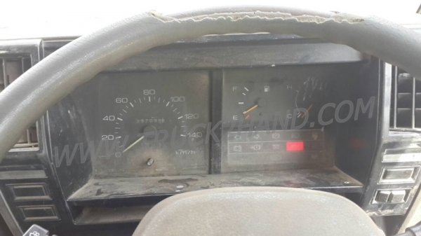 รถบรรทุก 6 ล้อดัมพ์ รุ่นNKR ยี่ห้อ ISUZU ปีจดทะเบียน 2542  110 แรงม้า