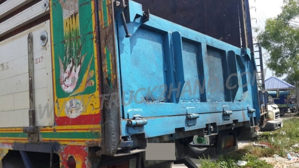 รถบรรทุก 6 ล้อดัมพ์ รุ่นNKR ยี่ห้อ ISUZU ปีจดทะเบียน 2542  110 แรงม้า