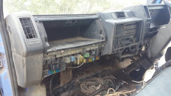 รถบรรทุก 6 ล้อดัมพ์ รุ่นNKR ยี่ห้อ ISUZU ปีจดทะเบียน 2542  110 แรงม้า