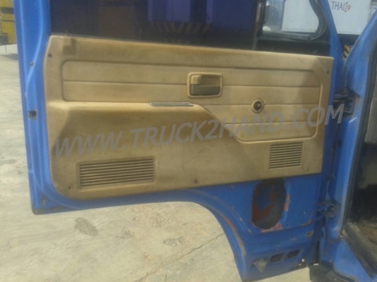 รถบรรทุก 6 ล้อดัมพ์ รุ่นNKR ยี่ห้อ ISUZU ปีจดทะเบียน 2542  110 แรงม้า