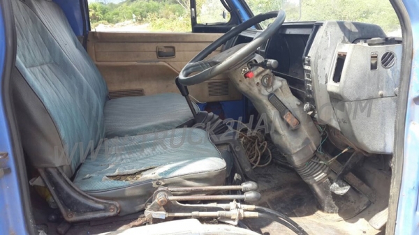 รถบรรทุก 6 ล้อดัมพ์ รุ่นNKR ยี่ห้อ ISUZU ปีจดทะเบียน 2542  110 แรงม้า