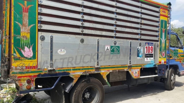 รถบรรทุก 6 ล้อดัมพ์ รุ่นNKR ยี่ห้อ ISUZU ปีจดทะเบียน 2542  110 แรงม้า