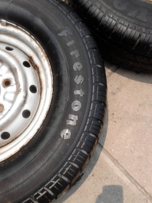 195R14 กะทะ 6 รู พร้อมยาง FIRESTONE CV-900 มี 2 ล้อ TEL.081-427-3941 195R14 กะทะ 6 รู พร้อมยาง FIRESTONE CV-900 มี 2 ล้อ TEL.081-427-3941