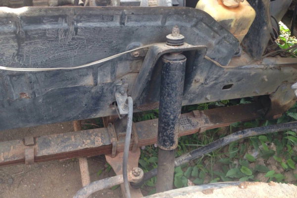 HINO เครื่องดี คัสซีสวย ยางเต็ม HINO เครื่องดี คัสซีสวย ยางเต็ม