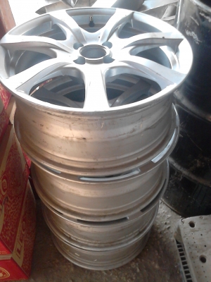 ขอบ 17 ( 17 X 7 JJ ) ขนาด 4 รู 100 ชุด 4 วง TEL.081-427-3941 ขอบ 17 ( 17 X 7 JJ ) ขนาด 4 รู 100 ชุด 4 วง TEL.081-427-3941