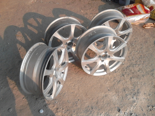 ขอบ 17 ( 17 X 7 JJ ) ขนาด 4 รู 100 ชุด 4 วง TEL.081-427-3941 ขอบ 17 ( 17 X 7 JJ ) ขนาด 4 รู 100 ชุด 4 วง TEL.081-427-3941